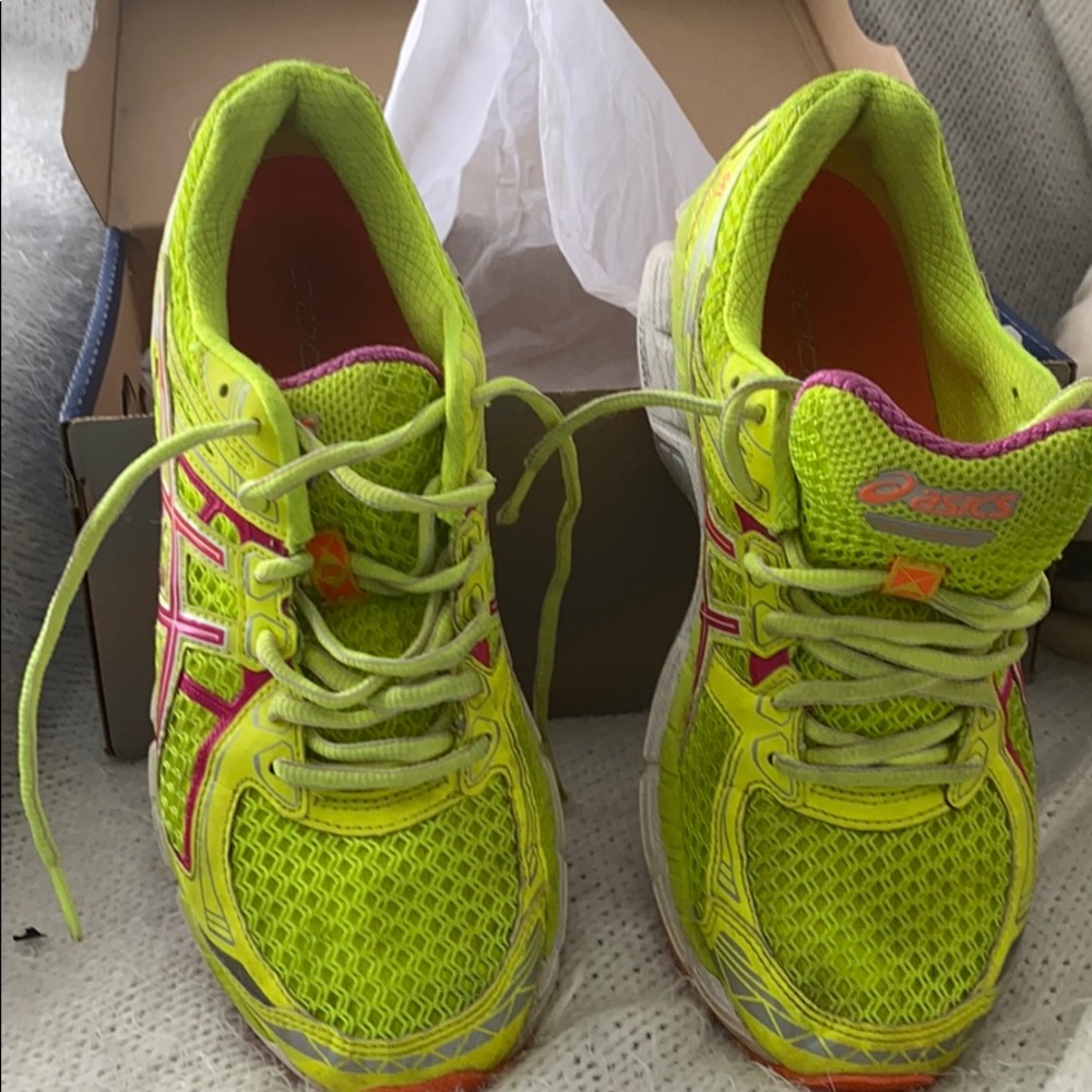 ASICS Gel- Quantum 360. Barely worn with box